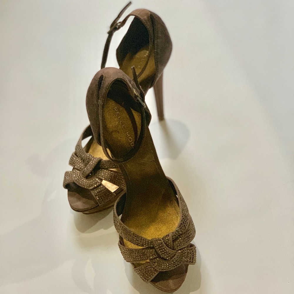 Pelle Moda heels